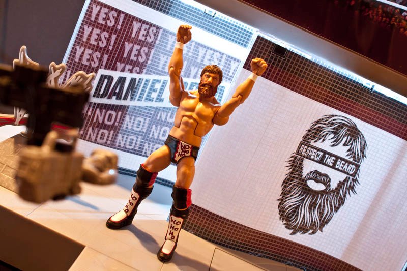 daniel_bryan-entrance.jpg